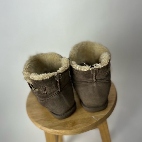 No Surrender - Booties - Picture 4 of 7